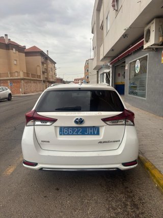 Toyota Auris 2015