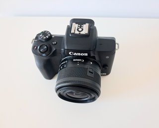 4.000 DISPAROS Canon EOS M50 con objetivo kit