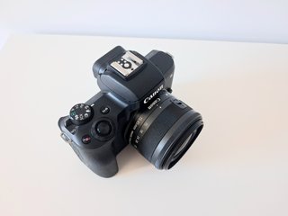 4.000 DISPAROS Canon EOS M50 con objetivo kit