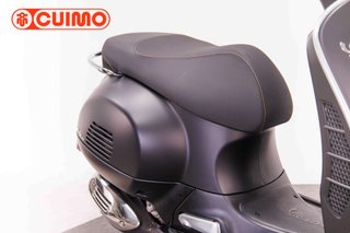 PIAGGIO VESPA GTS SUPER TECH 300 E5