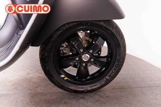 PIAGGIO VESPA GTS SUPER TECH 300 E5