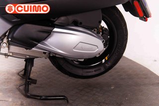 PIAGGIO VESPA GTS SUPER TECH 300 E5