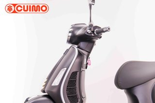 PIAGGIO VESPA GTS SUPER TECH 300 E5