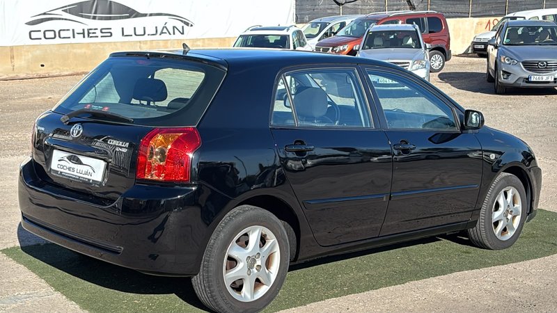 Toyota Auris 2006, foto 10