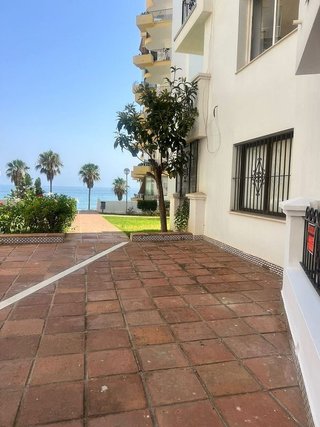 Piso en alquiler en Playa Bajadilla-Puertos en Marbella