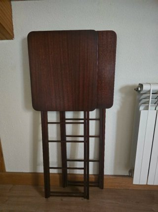 Mesas auxiliares plegables de madera (2 unidades)