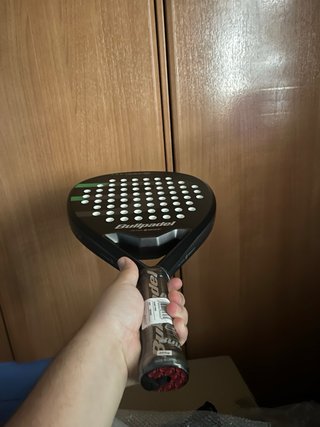 Pack Pala y Paletero Bullpadel