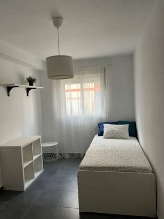 Piso en alquiler en Carolinas Altas en Alicante