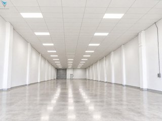 Nave industrial en alquiler en Polígono del Aeropuerto en Manises
