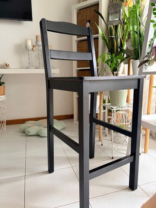 Silla alta IKEA negra
