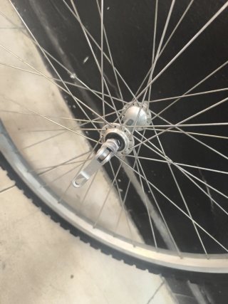 Rueda Bicicleta 26 Shimano Delantera