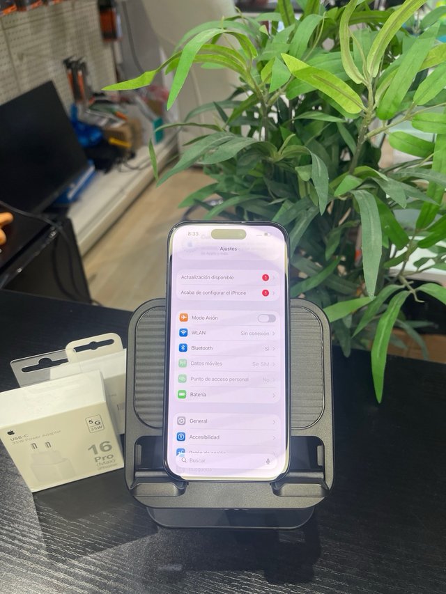 iPhone 16 Negro