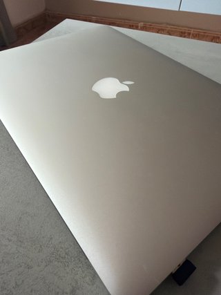 MacBook Air 13 (2017)