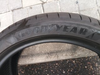 Goodyear 225/40 R18 92Y
