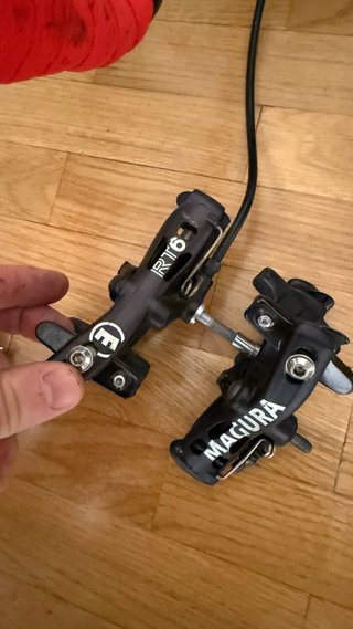 Set Triatlón SRAM Red y Magura RT6TT