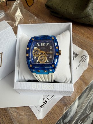 Reloj Guess Azul y Blanco