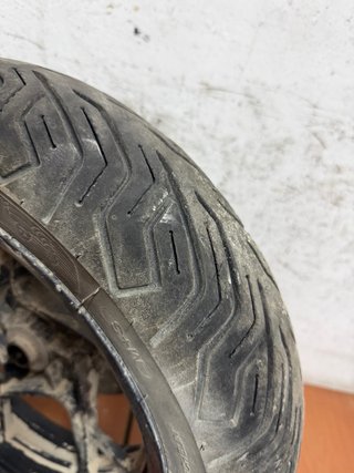 Llanta Michelin 140/70-14 Yamaha Xmax 125