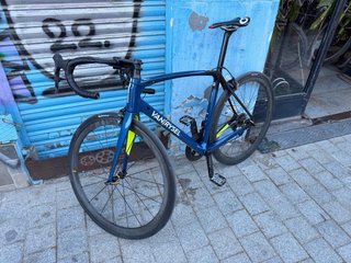 Van Rysel Ultra 940 CF 2019  Pequeño raspon en c