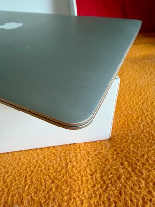 MacBook Air 2019 A1932 en perfecto estado