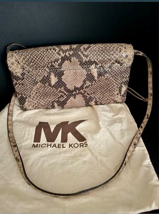 Bolso Michael Kors Piel. Estampado de serpiente
