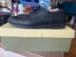 Zapatos de niño azul marino talla 37