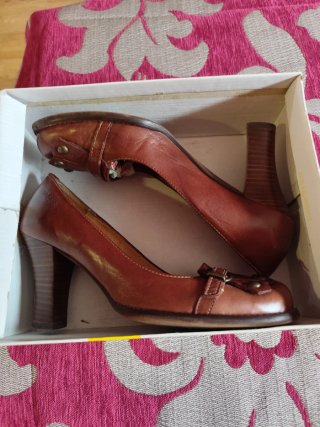 Zapatos marrones Wonders talla 37
