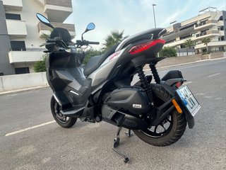 Aprilia 125 SR GT - 2023 - 12000km gris late