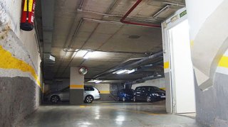Garaje en alquiler en Vila de Gràcia en Barcelona