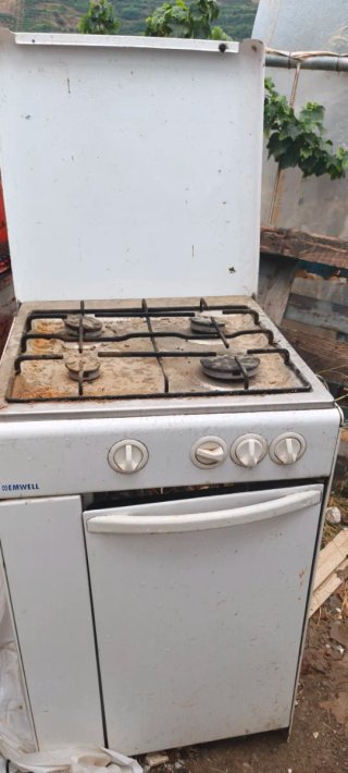 Lote de Electrodomésticos: Nevera, Lavavajillas y