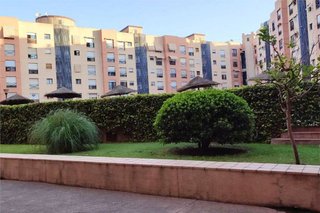 Piso en venta en Cerrillo de Maracena - Periodistas en Granada