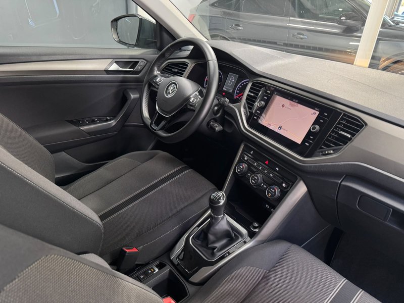 Volkswagen T-Roc 2021, foto 12