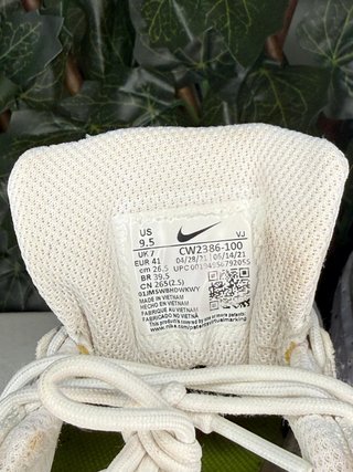 Nike Crater Impact CW2386-100 T.41 Blanco/Crema