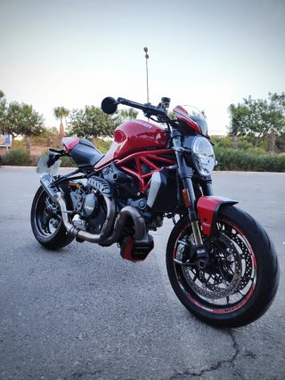 Ducati Monster 1200R 2018 14000km