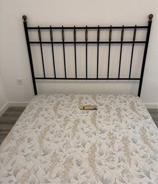 Cabecero de metal 156cm de ancho