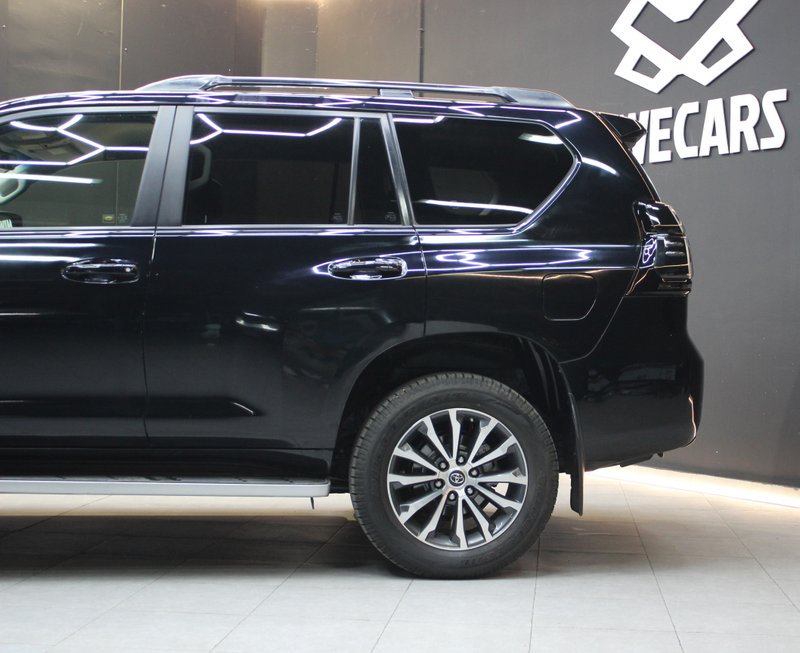 Toyota Land Cruiser 2021, foto 4