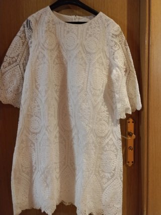 Vestido blanco encaje media manga