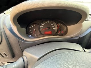 Renault Master III Furgón L2H2 2.3 dCi 136 CV