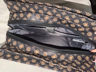 Bolso de viaje Guess marrón