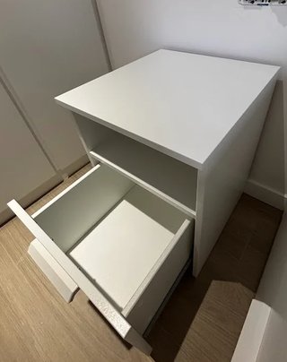 Mesita de noche IKEA BRIMNES blanca