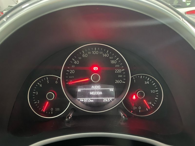 Volkswagen Beetle 1.6 TDI Design 2013, foto 6