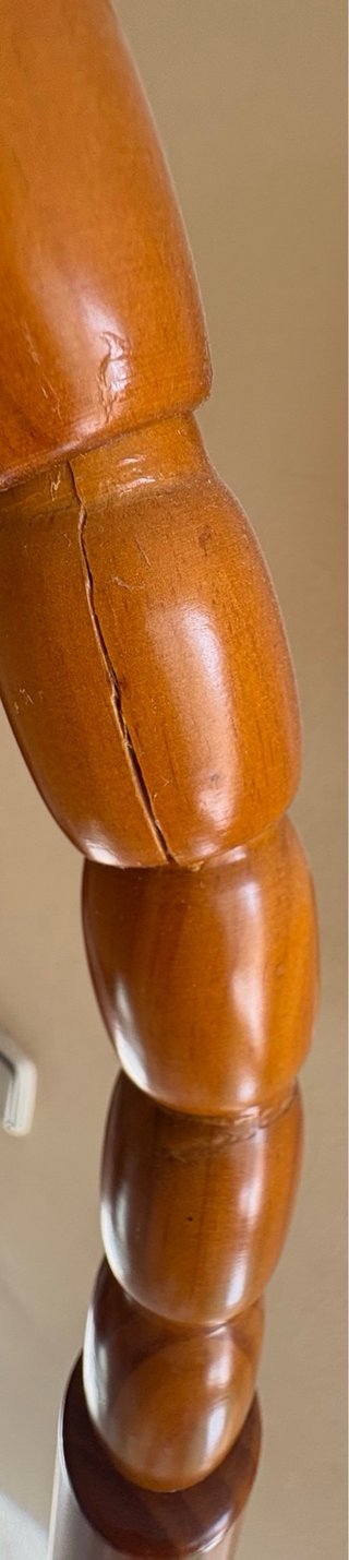 Lámpara de pie de madera para restaurar