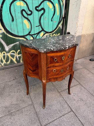 COMODA ANTIGUA