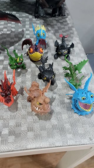 Colección 28 Figuras Cómo Entrenar a tu Dragón