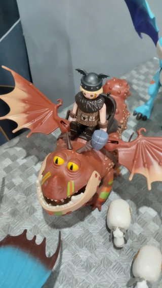 Colección 28 Figuras Cómo Entrenar a tu Dragón
