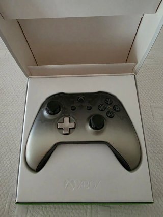 Mando Xbox Phantom Black Special Edition