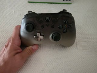 Mando Xbox Phantom Black Special Edition