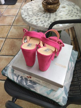 Zapatos de plataforma fucsia