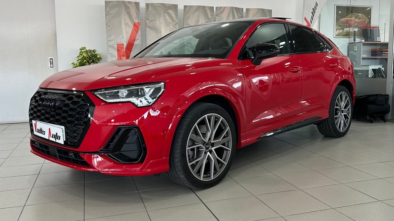 Audi Q3 Sportback 45 TFSI S tronic Quattr Black Line 2023, foto 2