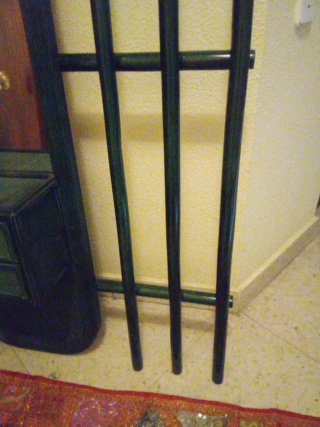 Mueble de entrada con espejo y cajones y perchero