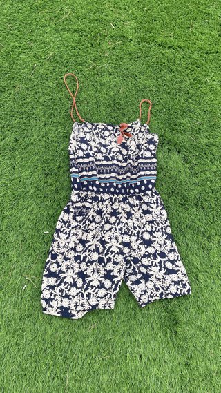 Mono corto estampado talla  L/ XL.